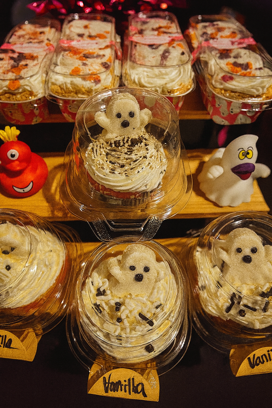 Vanilla Bean Buttercream Ghost Cupcake